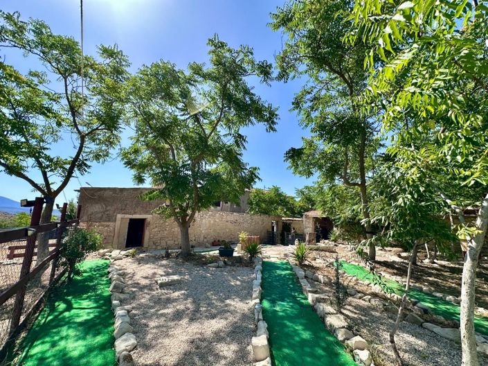 Image No.24-4 Bed Country House for sale
