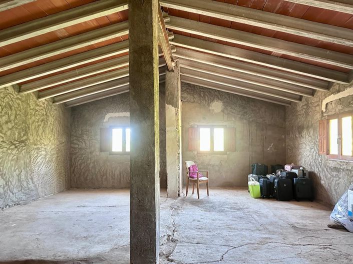 Image No.36-4 Bed Country House for sale