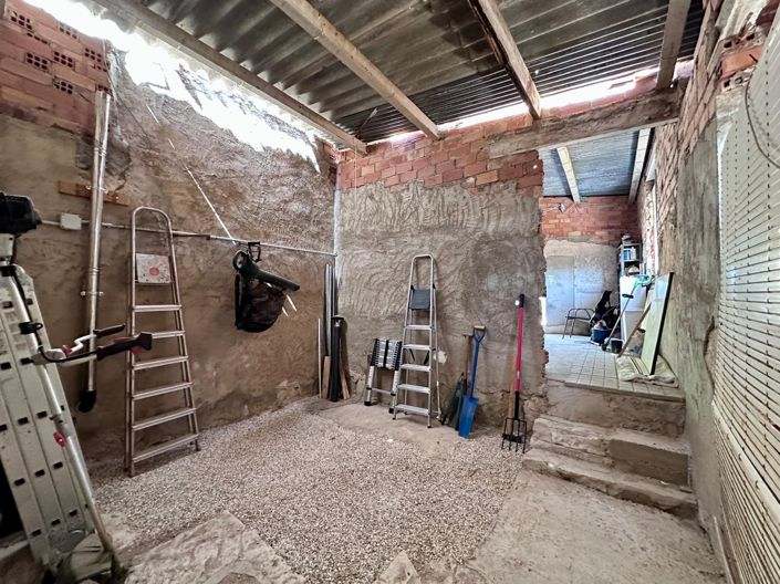 Image No.44-4 Bed Country House for sale