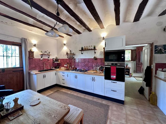 Image No.5-4 Bed Country House for sale