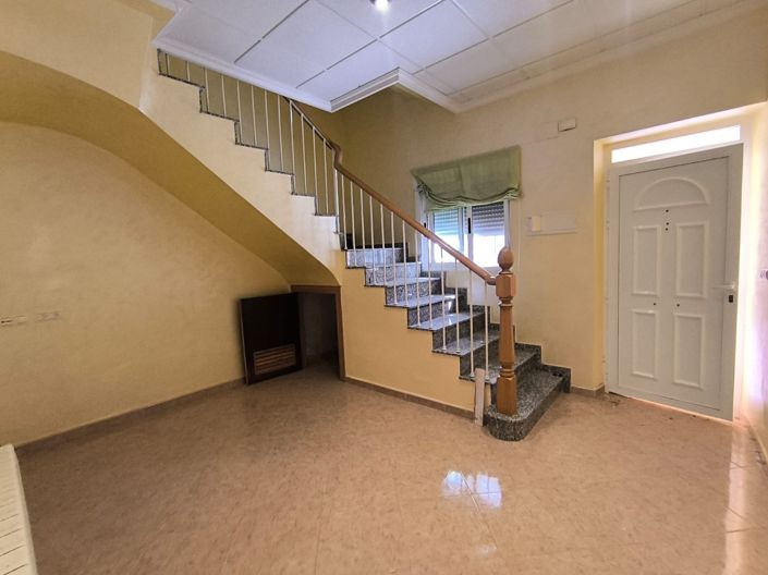 Image No.3-4 Bed Townhouse for sale