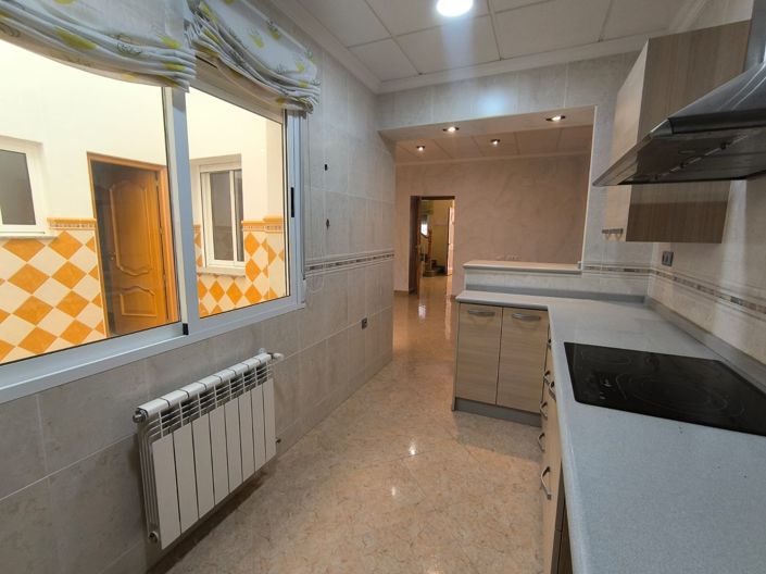 Image No.6-4 Bed Townhouse for sale