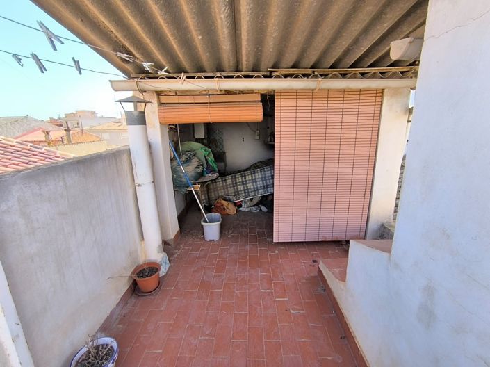 Image No.20-6 Bed Townhouse for sale
