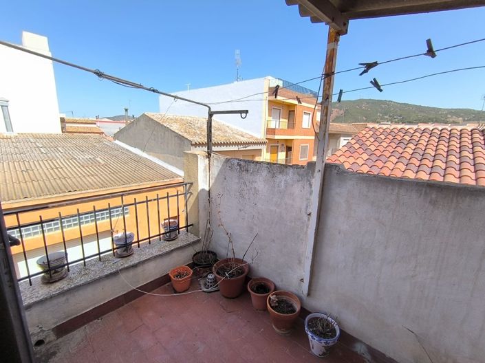 Image No.21-6 Bed Townhouse for sale