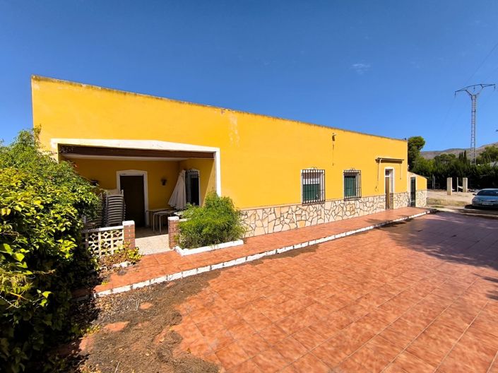 Image No.2-6 Bed Villa for sale
