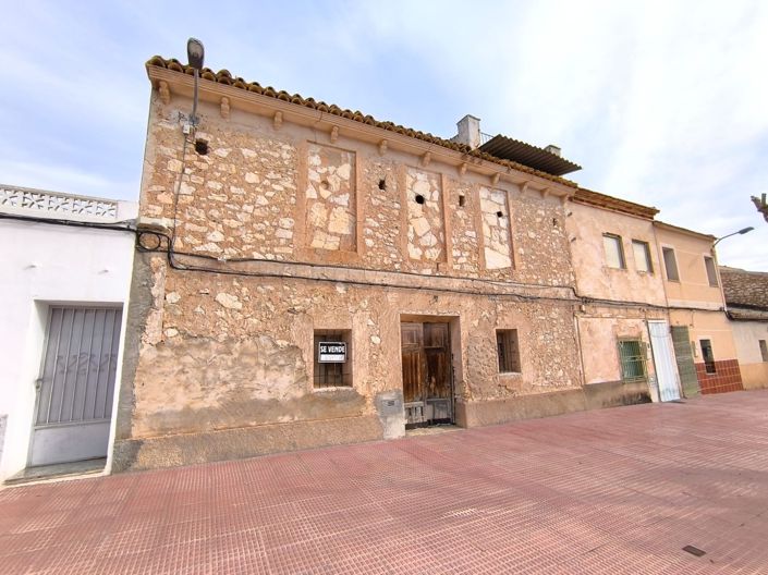Image No.2-5 Bed Townhouse for sale