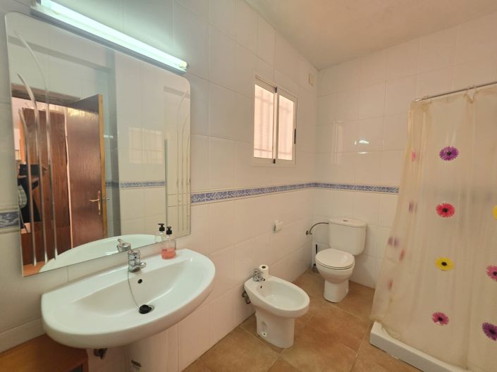 Image No.15-3 Bed Villa for sale