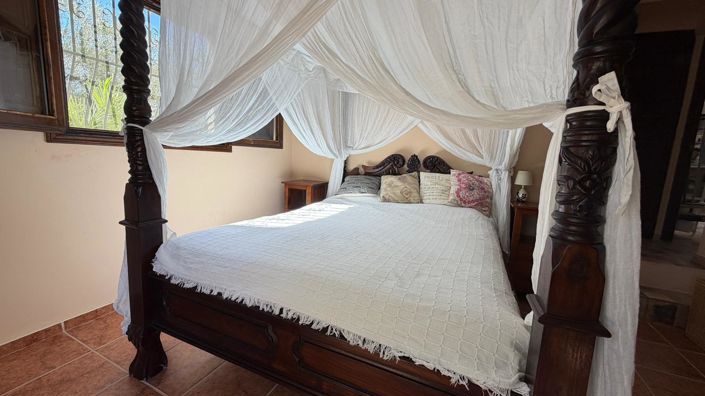 Image No.16-3 Bed Country House for sale