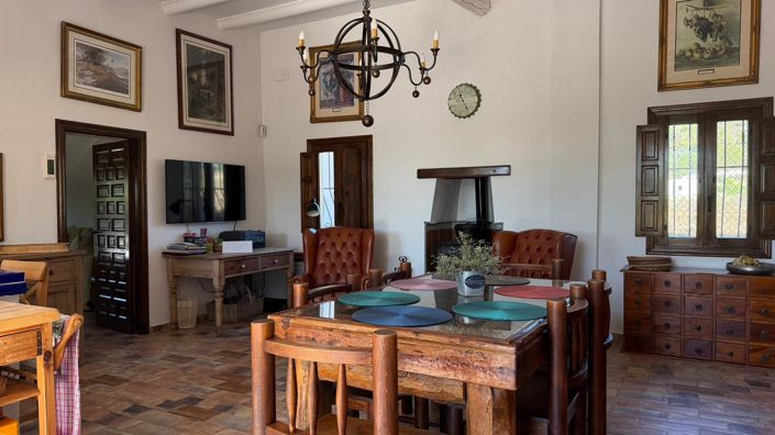 Image No.5-3 Bed Country House for sale