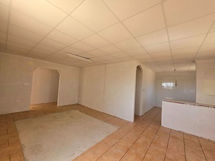 Image No.2-3 Bed Country House for sale