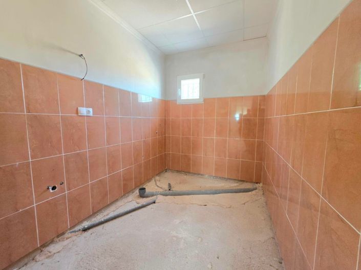 Image No.7-3 Bed Country House for sale