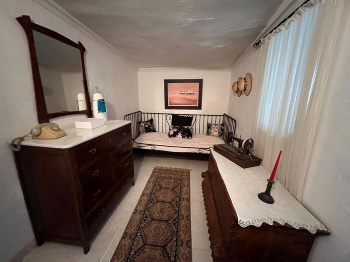 Image No.12-5 Bed Country House for sale