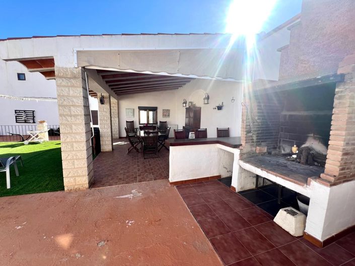 Image No.22-5 Bed Country House for sale