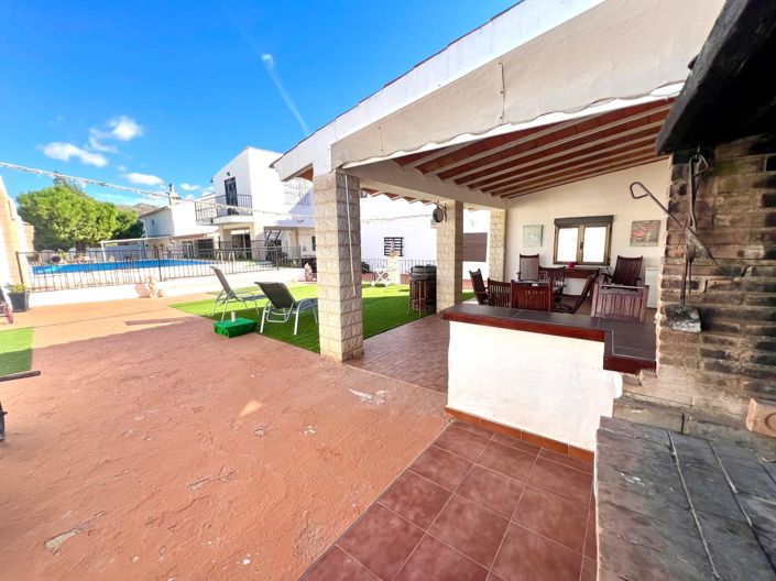 Image No.3-5 Bed Country House for sale