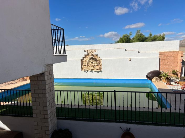 Image No.31-5 Bed Country House for sale