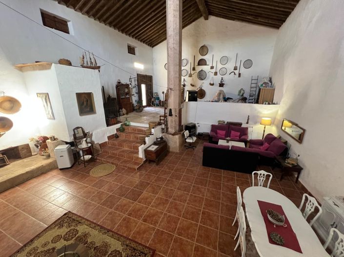 Image No.36-5 Bed Country House for sale