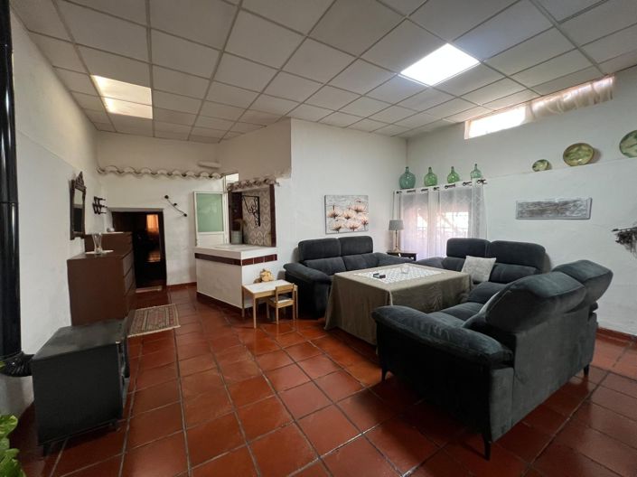 Image No.4-5 Bed Country House for sale