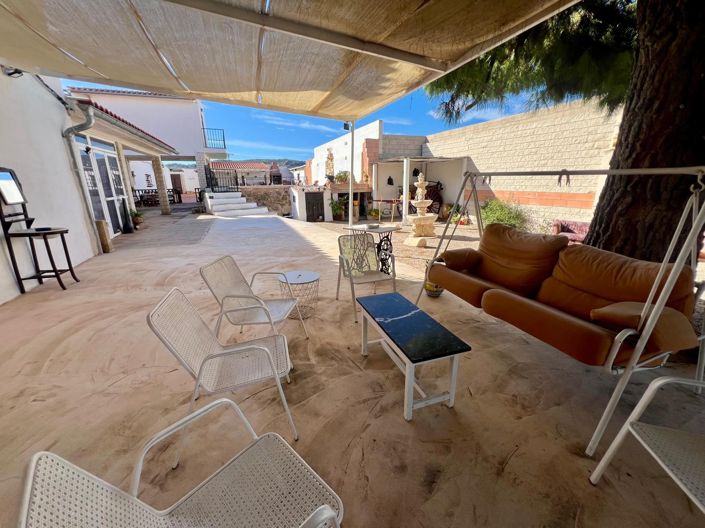 Image No.46-5 Bed Country House for sale