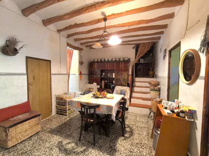 Image No.7-5 Bed Country House for sale