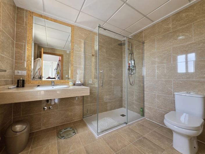 Image No.18-3 Bed Villa for sale