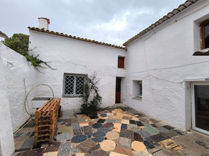 Image No.23-8 Bed Country House for sale