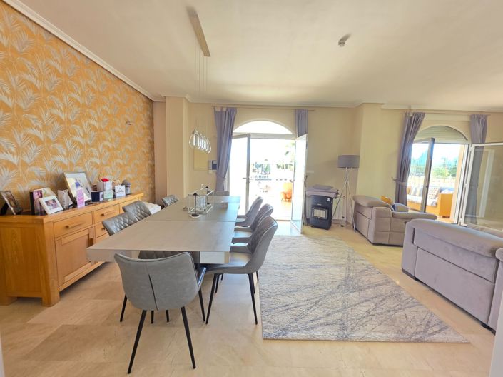 Image No.10-4 Bed Villa for sale