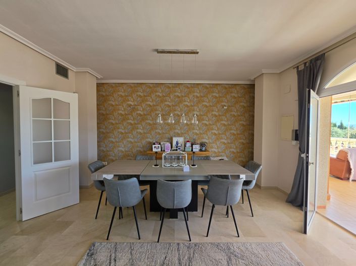 Image No.26-4 Bed Villa for sale