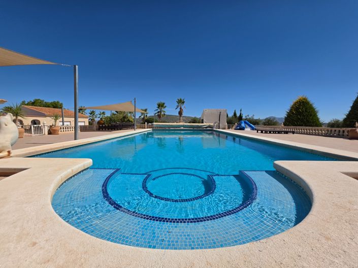 Image No.31-4 Bed Villa for sale