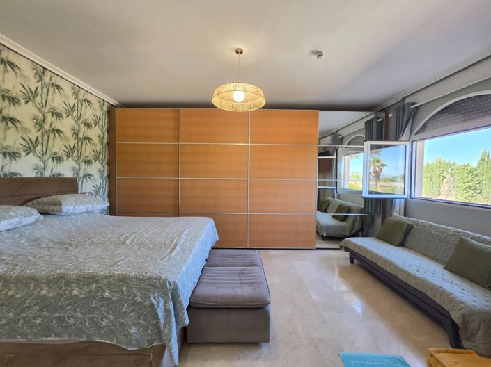 Image No.44-4 Bed Villa for sale