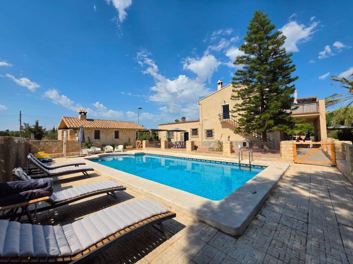 Image No.2-Casa de campo con 6 dormitorios en venta