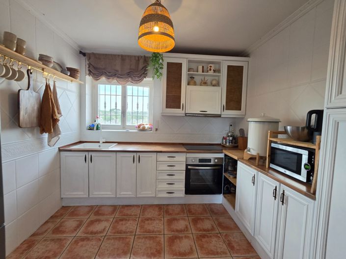 Image No.34-6 Bed Country House for sale