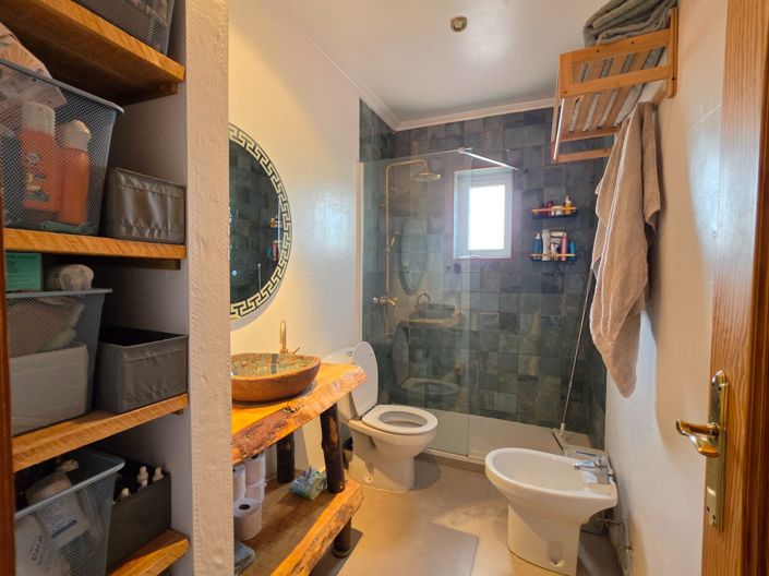Image No.37-6 Bed Country House for sale
