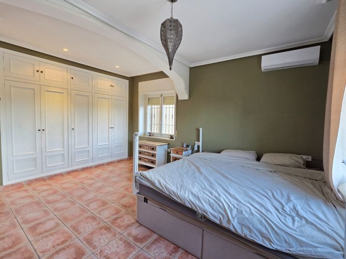 Image No.49-6 Bed Country House for sale