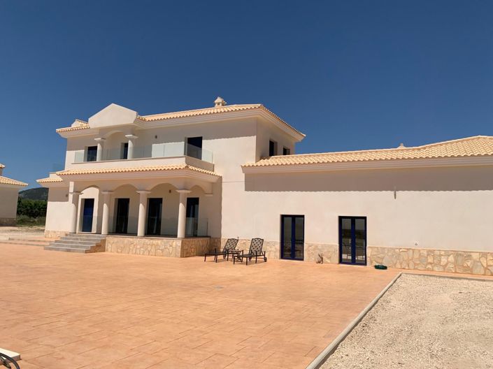 Image No.18-4 Bed Villa for sale