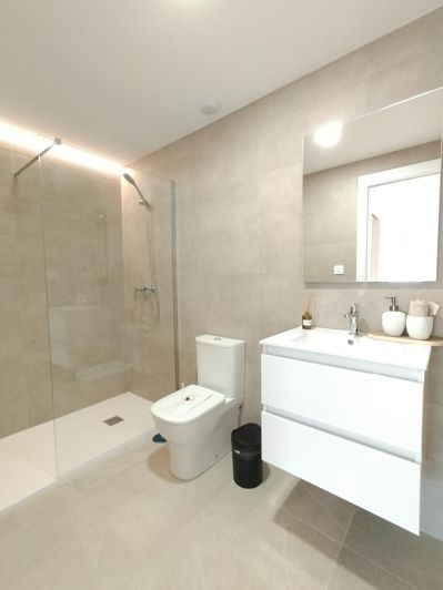 Image No.27-2 Bed Apartment for sale