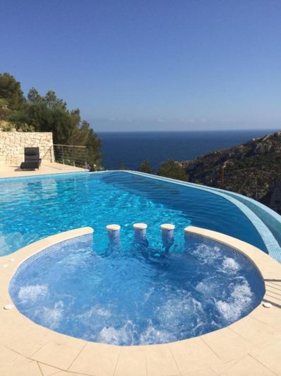Image No.3-4 Bed Villa for sale