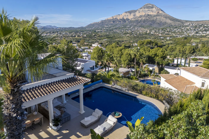 Image No.2-4 Bed Villa for sale