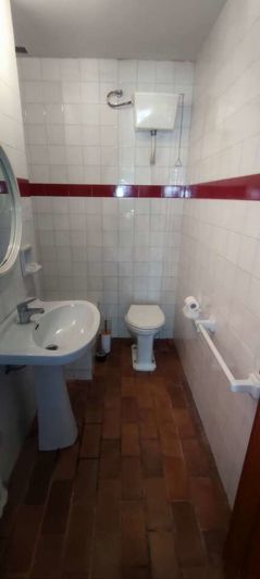 Image No.46-9 Bed Commercial for sale
