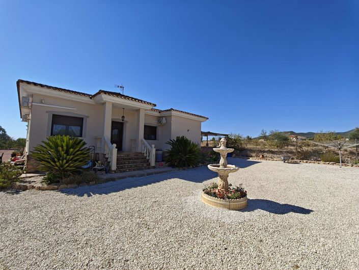 Image No.9-4 Bed Villa for sale