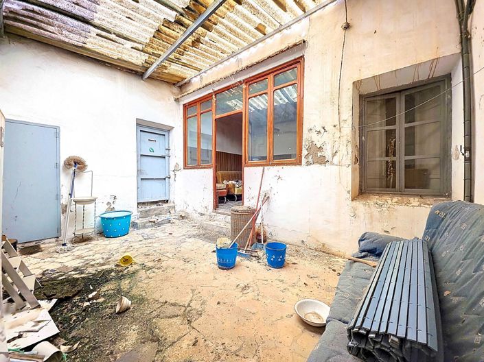 Image No.40-5 Bed Townhouse for sale