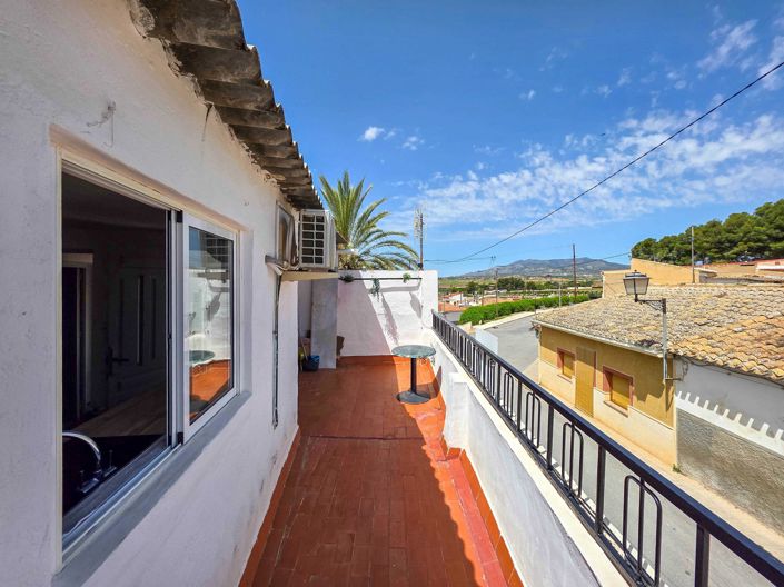 Image No.25-3 Bed Townhouse for sale