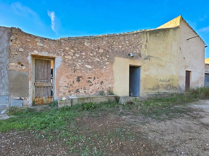 Image No.45-6 Bed Townhouse for sale