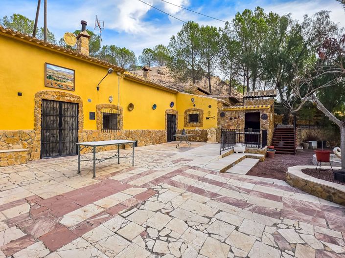 Image No.48-4 Bed House for sale