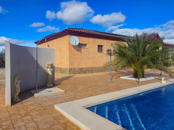 Image No.37-4 Bed Villa for sale