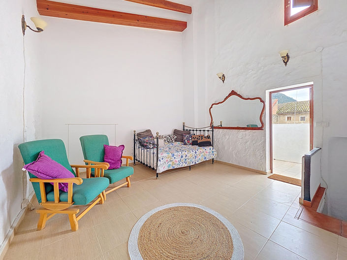 Image No.18-3 Bed Townhouse for sale