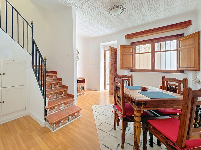 Image No.4-3 Bed Townhouse for sale