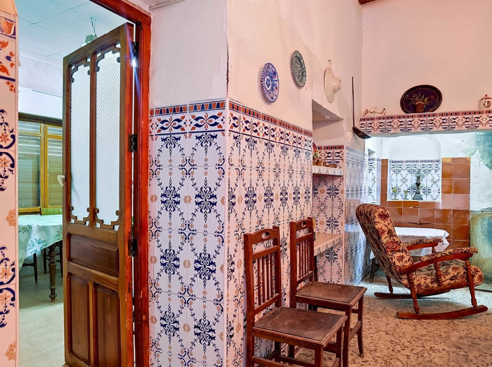 Image No.14-6 Bed Country House for sale