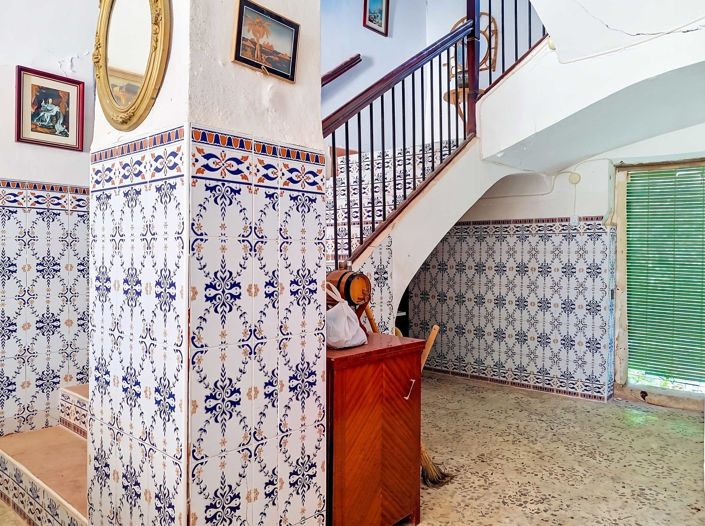 Image No.17-6 Bed Country House for sale
