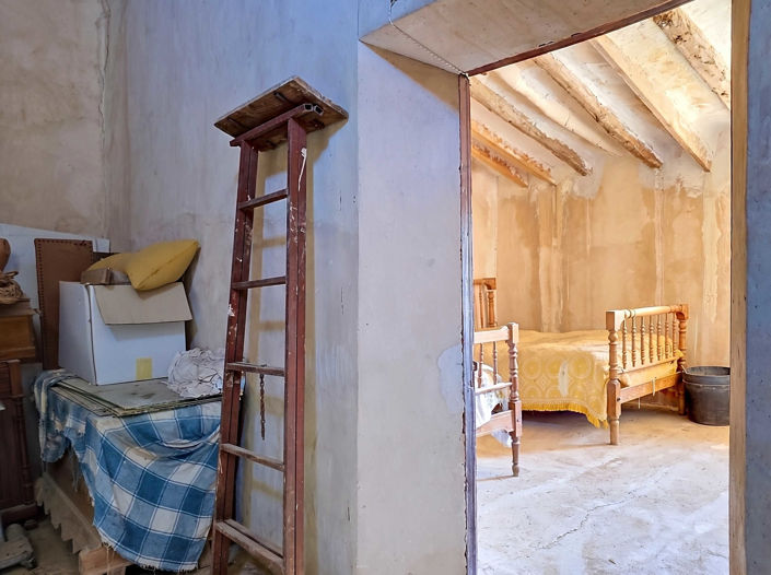Image No.31-6 Bed Country House for sale