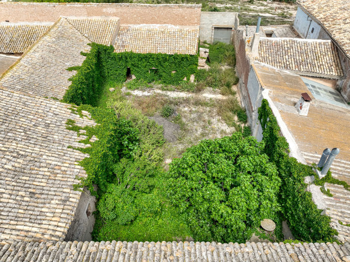 Image No.39-6 Bed Country House for sale